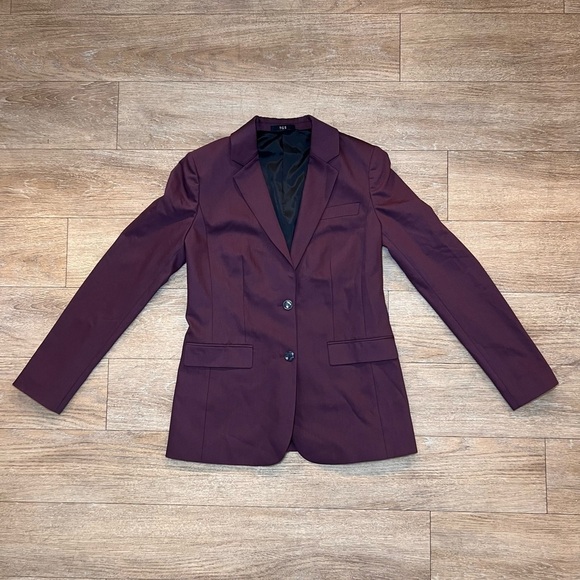 TGS Other - Sophisticated Purple Blazer with Tailored Design The real real